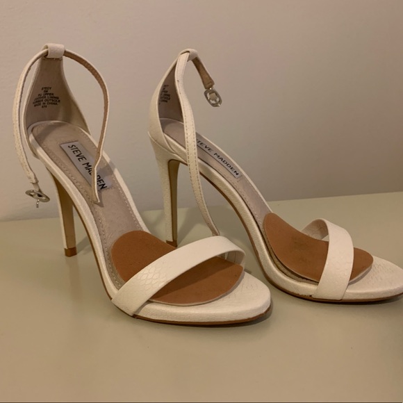 Shoes white heels - Picture 1 of 5